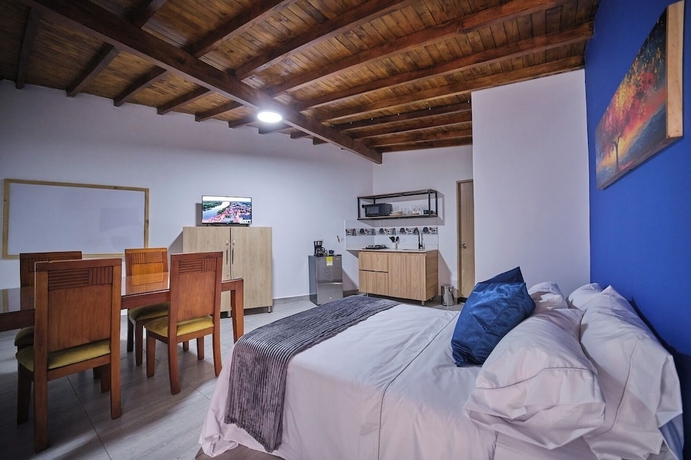 Imagen de la habitación del Hotel Living Blue. Foto 14