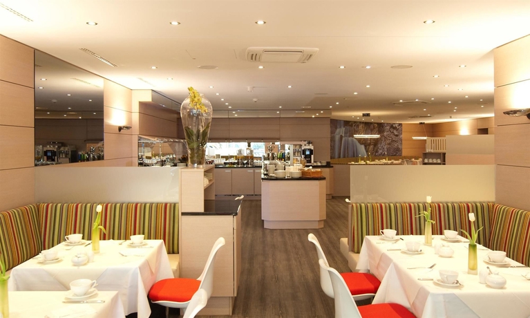 Imagen del bar/restaurante del Hotel Living Düsseldorf. Foto 6