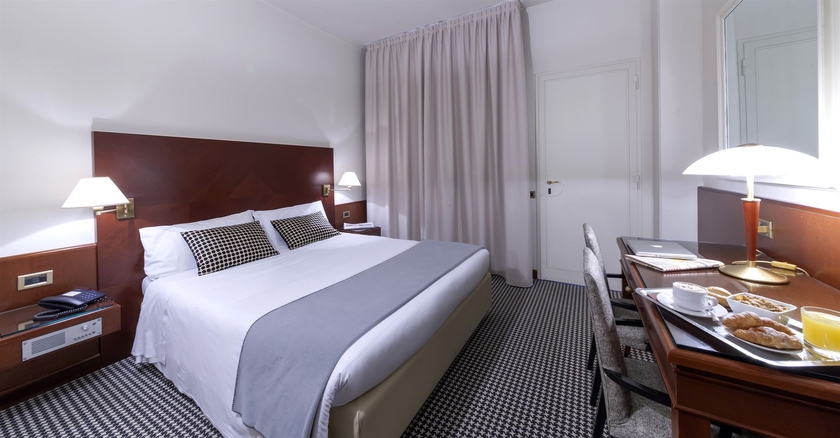 Imagen de la habitación del Hotel Living. Foto 7