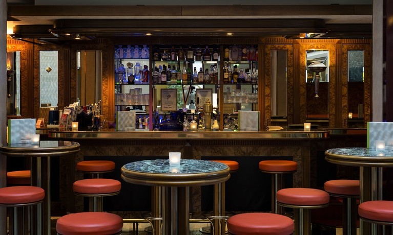 Imagen del bar/restaurante del Hotel Living Großer Kurfürst. Foto 4