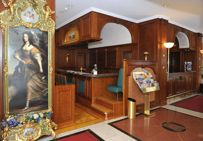 Imagen del bar/restaurante del Hotel Living Hotel Berlin Mitte. Foto 2