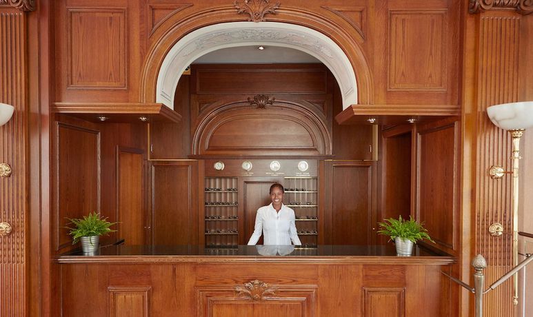 Imagen de los interiores del Hotel Living Hotel Berlin Mitte. Foto 19