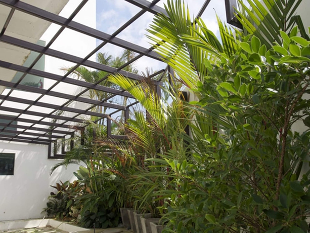Imagen de los exteriores del Hotel Living Residence Phuket. Foto 15