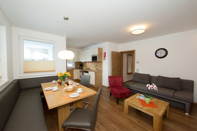 Imagen de los interiores del Hotel Living Sch&ouml;nwies. Foto 15