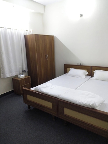 Imagen de la habitación del Hotel Living Studio. Foto 4
