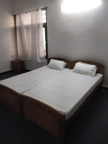 Imagen de la habitación del Hotel Living Studio. Foto 13