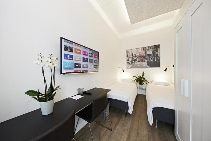 Imagen de los interiores del Hotel Living Suites. Foto 21