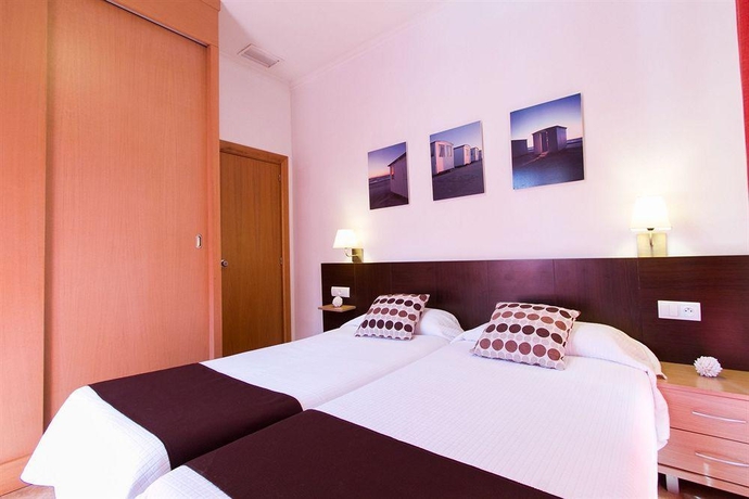 Imagen general del Hotel Living Valencia Apartments-Edificio Vitoria. Foto 3