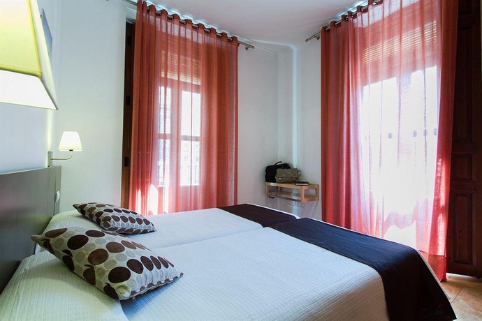 Imagen general del Hotel Living Valencia Apartments-Edificio Vitoria. Foto 11