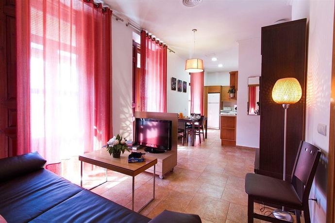 Imagen general del Hotel Living Valencia Apartments-Edificio Vitoria. Foto 16