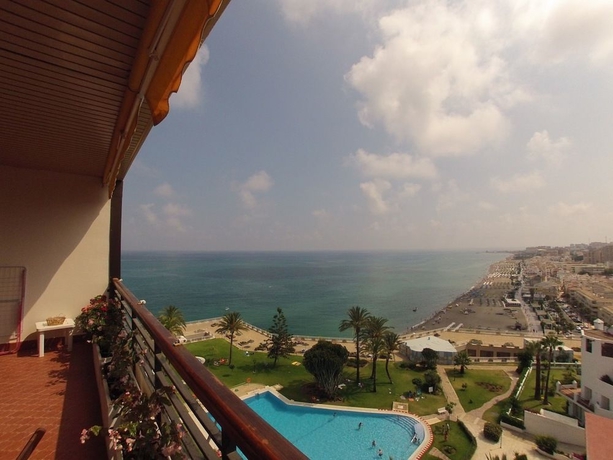 Imagen de la habitación del Hotel Living4Torremolinos. Foto 5