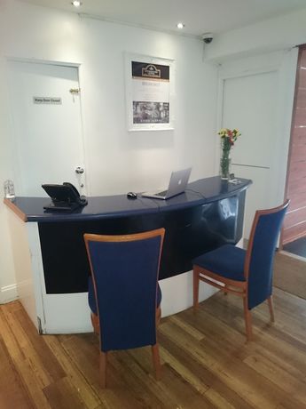 Imagen de los interiores del Hotel Livingston Lodge. Foto 9