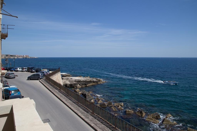 Imagen general del Hotel Livingston Siracusa. Foto 11