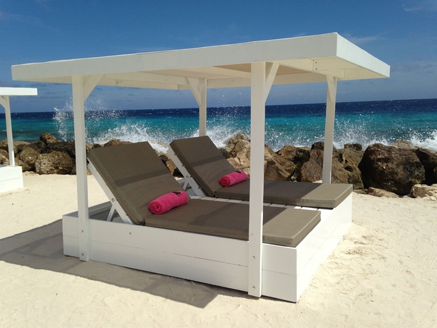 Imagen de los exteriores del Hotel Livingstone Jan Thiel Resort. Foto 10