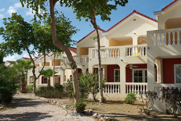 Imagen de los exteriores del Hotel Livingstone Jan Thiel Resort. Foto 11