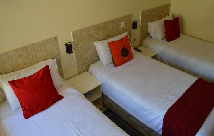 Imagen de la habitación del Hotel Livingstone Lodge. Foto 10