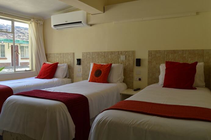 Imagen de la habitación del Hotel Livingstone Lodge. Foto 19