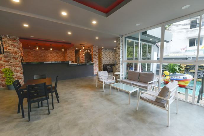 Imagen de los interiores del Hotel Livit70\'s hotel and hostel. Foto 17