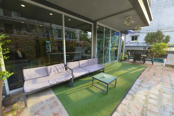 Imagen de los interiores del Hotel Livit70\'s hotel and hostel. Foto 20