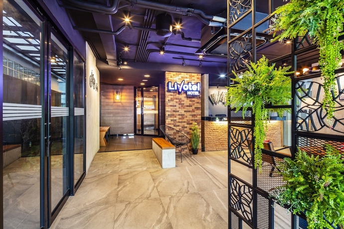 Imagen de los interiores del Hotel Livotel Express Bang Kruai. Foto 19