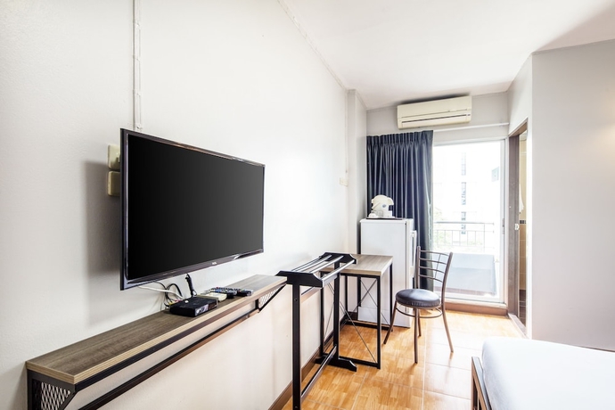 Imagen de la habitación del Hotel Livotel Express Bang Kruai. Foto 9