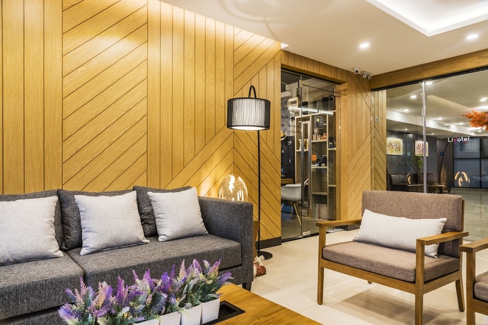 Imagen de los interiores del Hotel Livotel Hua Mak Bangkok. Foto 19