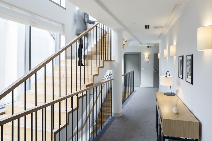 Imagen de los interiores del Hotel Livris. Foto 19