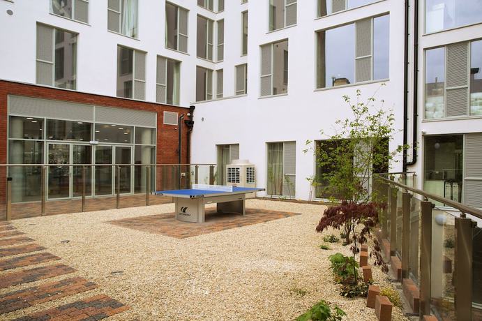 Imagen de los exteriores del Hotel Livstudent Dublin. Foto 11