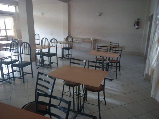 Imagen del bar/restaurante del Hotel Liwa Guest House. Foto 2