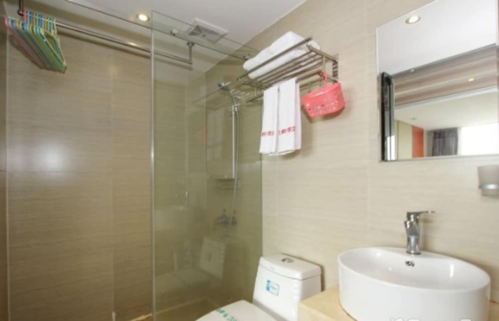 Imagen de la habitación del Hotel Lixin. Foto 14