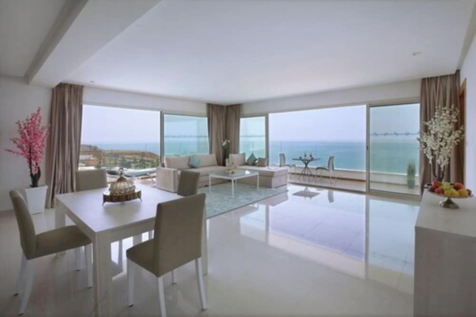 Imagen de la habitación del Hotel Lixus Beach Resort. Foto 4