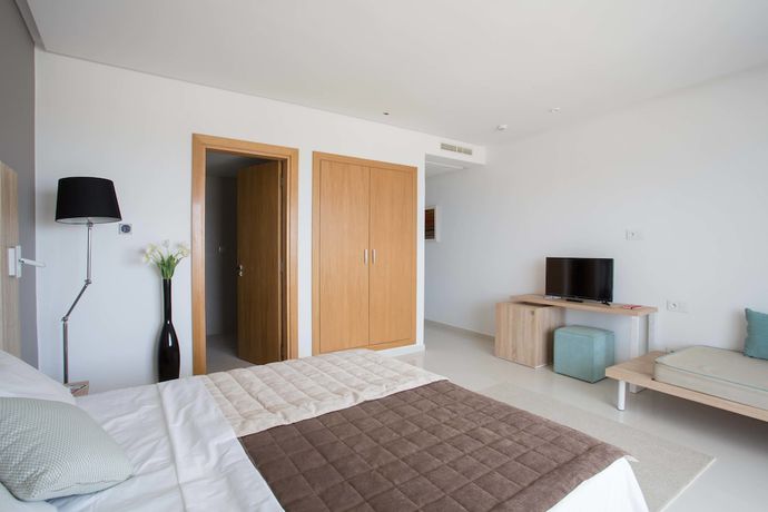 Imagen de la habitación del Hotel Lixus Beach Resort. Foto 7