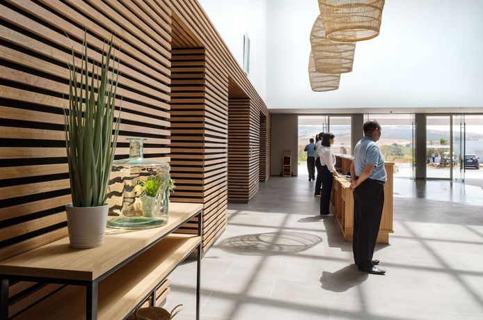 Imagen de los interiores del Hotel Lixus Beach Resort. Foto 17