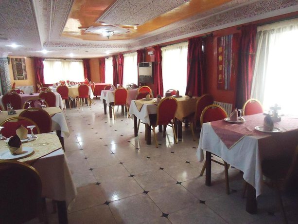 Imagen del bar/restaurante del Hotel Lixus. Foto 4