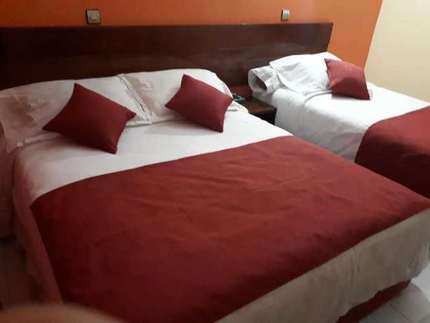 Imagen de la habitación del Hotel Lixus. Foto 10