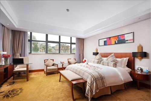 Imagen general del Hotel Liyang Golden Mountain Resort. Foto 3