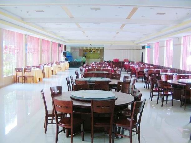 Imagen del bar/restaurante del Hotel Liyang Huamei Hotel. Foto 3