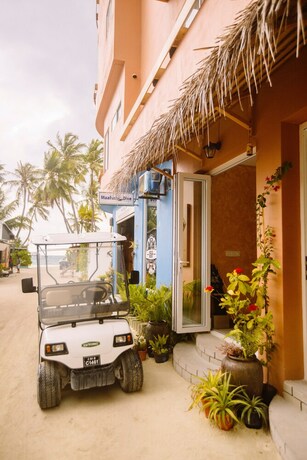 Imagen de los interiores del Hotel Liyela Retreat Maldives. Foto 28