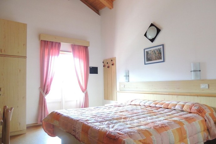 Imagen de la habitación del Hotel Liz & Apartments. Foto 8