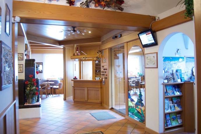 Imagen de los interiores del Hotel Liz & Apartments. Foto 17