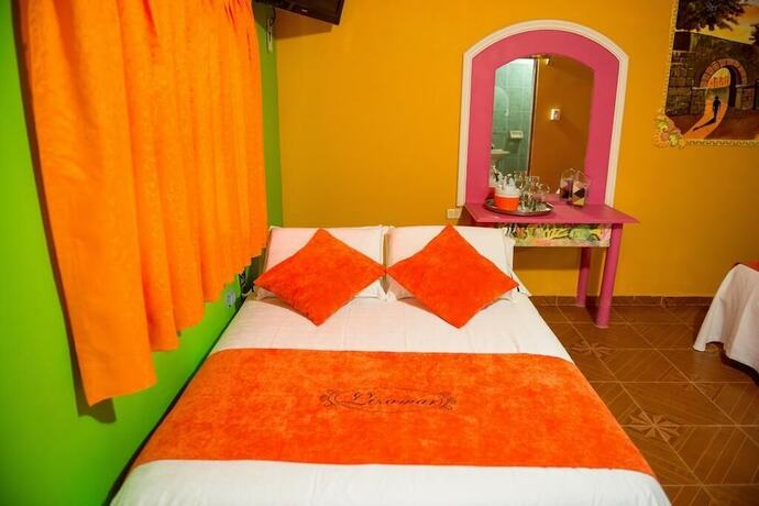 Imagen de la habitación del Hotel Lizamar. Foto 19