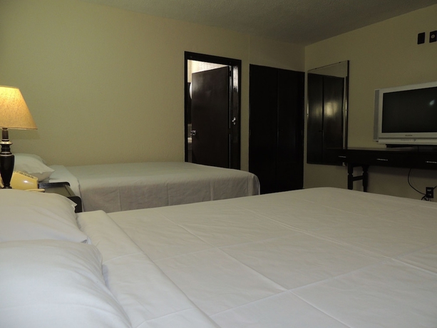 Imagen de la habitación del Hotel Lizbeth. Foto 6