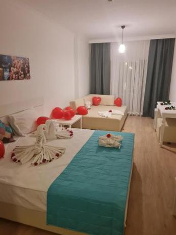 Imagen general del Hotel Lizbonia &Ccedil;eşme. Foto 11