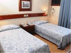 Imagen de la habitación del Hotel Lizon Curitiba. Foto 10