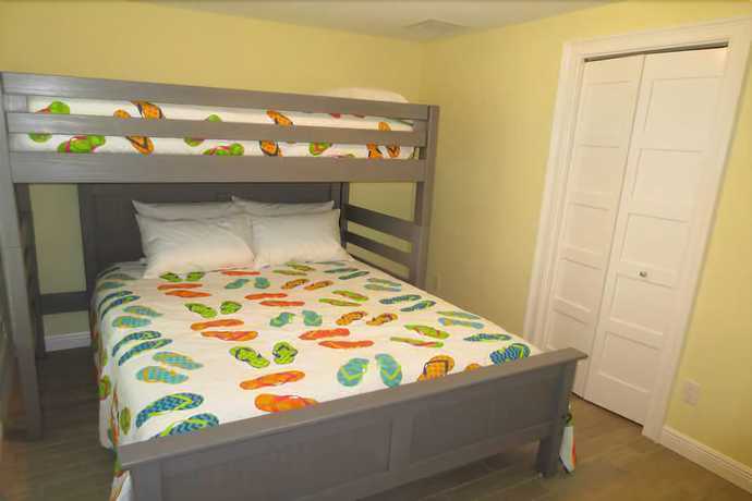 Imagen de la habitación del Hotel Lizzie Lu\'s Island Retreat. Foto 13