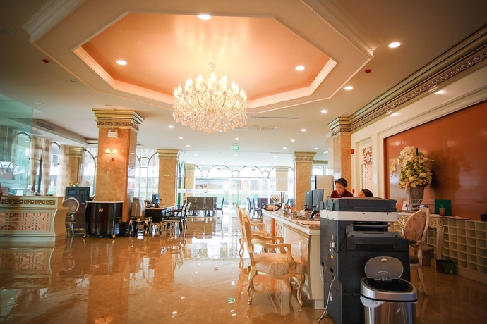 Imagen de los interiores del Hotel Lk Crystal Ville. Foto 16