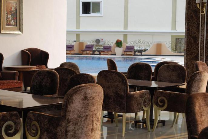 Imagen del bar/restaurante del Hotel Lk Grand Living Place. Foto 13