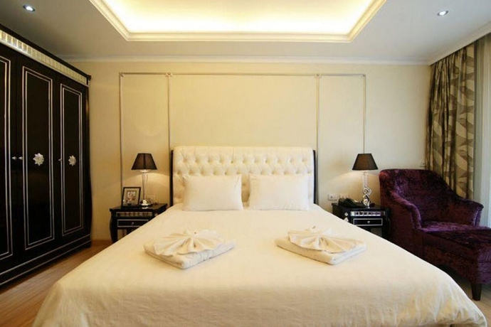Imagen general del Hotel Lk Miracle Suite. Foto 2