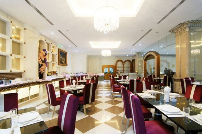 Imagen general del Hotel Lk Miracle Suite. Foto 7