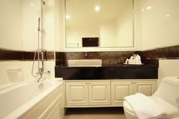 Imagen de la habitación del Hotel Lk Premier. Foto 4